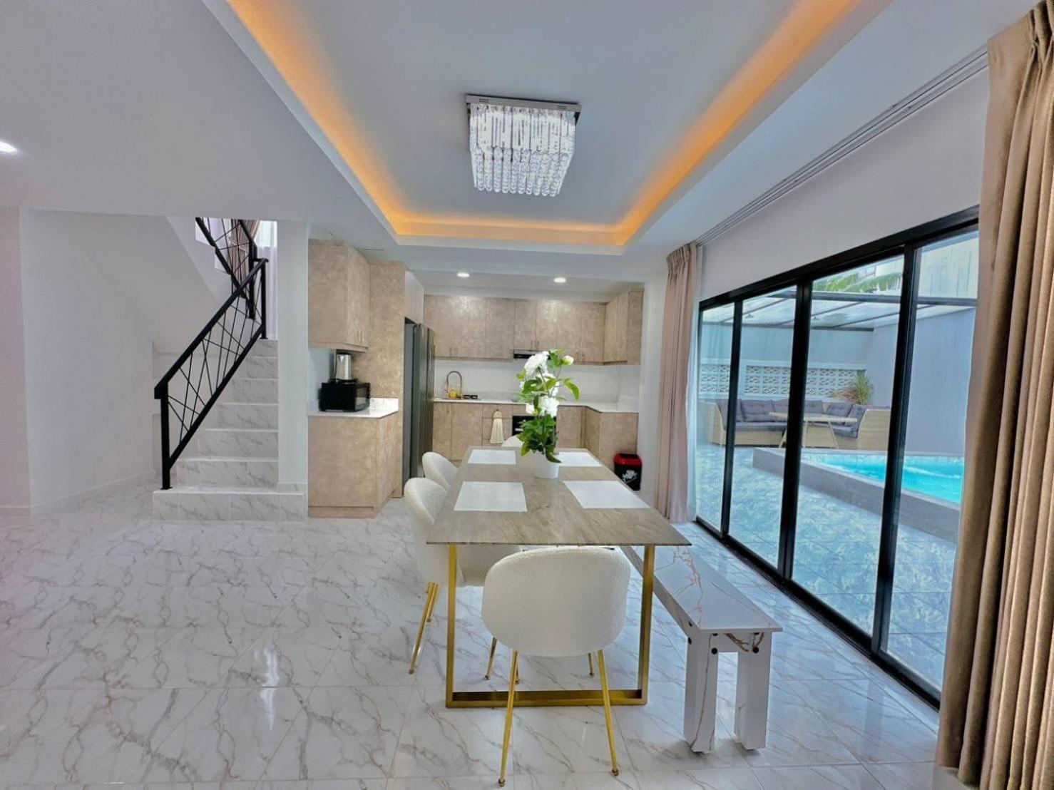 4Bedroom Pool Villa Near Walking St Bonk Pattaya Dış mekan fotoğraf
